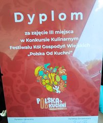 Babeczki z rodzynkami zachwyciły galantyną z kurczaka