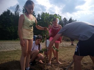 Strojec: pięknieje świetlica, pięknieją tereny zielone, będą wyremontowane ulice