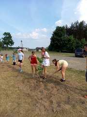 Strojec: pięknieje świetlica, pięknieją tereny zielone, będą wyremontowane ulice