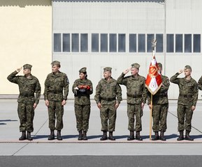 Płk pil. Piotr Ostrouch nowym dowódcą 32. Bazy Lotnictwa Taktycznego w Łasku