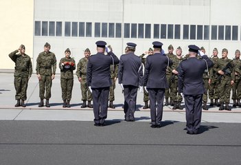 Płk pil. Piotr Ostrouch nowym dowódcą 32. Bazy Lotnictwa Taktycznego w Łasku