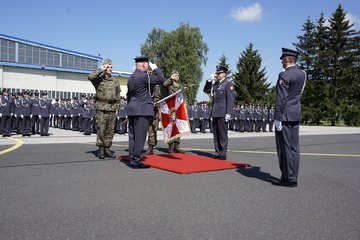 Płk pil. Piotr Ostrouch nowym dowódcą 32. Bazy Lotnictwa Taktycznego w Łasku