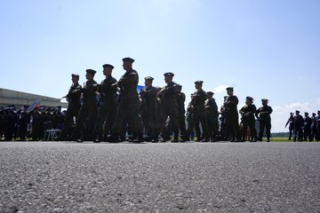 Płk pil. Piotr Ostrouch nowym dowódcą 32. Bazy Lotnictwa Taktycznego w Łasku