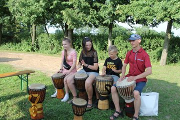 W Lututowie na pikniku brakło szczepionek. Nagrodą dla nowo zaszczepionych były rowery i tablety