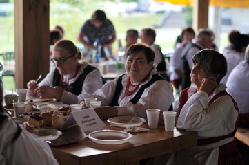 W Osjakowie odbył się 22. Powiatowy Przegląd Folkloru Ziemi Wieluńskiej im. Marka Dery