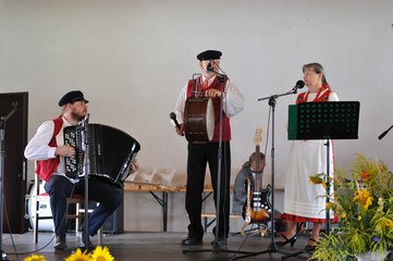 W Osjakowie odbył się 22. Powiatowy Przegląd Folkloru Ziemi Wieluńskiej im. Marka Dery