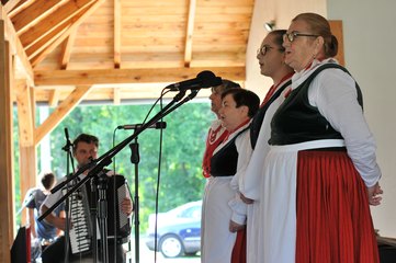 W Osjakowie odbył się 22. Powiatowy Przegląd Folkloru Ziemi Wieluńskiej im. Marka Dery