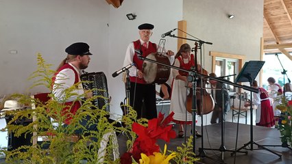 W Osjakowie odbył się 22. Powiatowy Przegląd Folkloru Ziemi Wieluńskiej im. Marka Dery