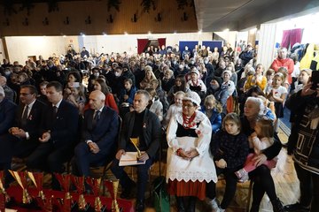 Grand Prix festiwalu i puchar starosty oleskiego dla Fabrykantów z Gorzowa Śl.