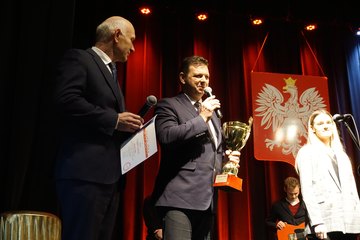 Grand Prix festiwalu i puchar starosty oleskiego dla Fabrykantów z Gorzowa Śl.