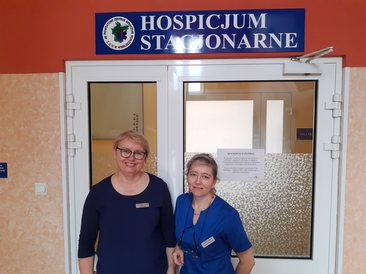 Jaką pomoc oferuje stacjonarne hospicjum w wieruszowskim szpitalu?