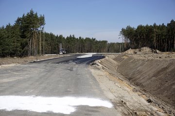 Trwa budowa obwodnicy Praszki. Wykonano już 60% zadania