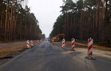 Trwa budowa obwodnicy Praszki. Wykonano już 60% zadania