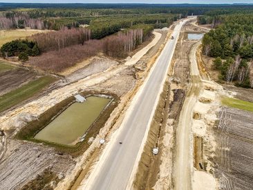 Trwa budowa obwodnicy Praszki. Wykonano już 60% zadania