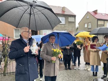 Wieluń włączył się w akcję Żonkile. Zadbało o to II LO i działająca tam grupa Szlakiem Wieluńskich Żydów