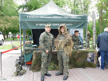 Wieluń: trwa piknik wojskowy. Jest spore zainteresowanie mieszkańców regionu!