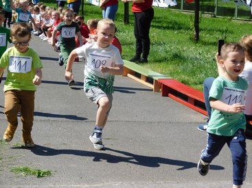 Dziś Dzień Dziecka – w Przedszkolu nr 4 na sportowo