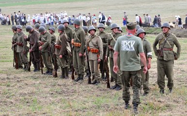 Spektakularna inscenizacja w ramach projektu „Łódzkie Pamięta – Wojewódzka Inscenizacja Bitwy nad Wartą Wrzesień 1939”