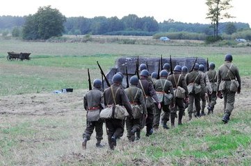 Spektakularna inscenizacja w ramach projektu „Łódzkie Pamięta – Wojewódzka Inscenizacja Bitwy nad Wartą Wrzesień 1939”