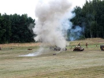 Spektakularna inscenizacja w ramach projektu „Łódzkie Pamięta – Wojewódzka Inscenizacja Bitwy nad Wartą Wrzesień 1939”