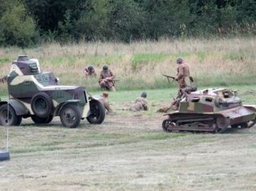 Spektakularna inscenizacja w ramach projektu „Łódzkie Pamięta – Wojewódzka Inscenizacja Bitwy nad Wartą Wrzesień 1939”