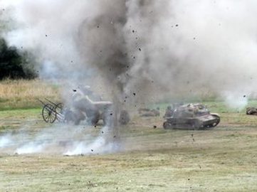 Spektakularna inscenizacja w ramach projektu „Łódzkie Pamięta – Wojewódzka Inscenizacja Bitwy nad Wartą Wrzesień 1939”