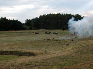 Spektakularna inscenizacja w ramach projektu „Łódzkie Pamięta – Wojewódzka Inscenizacja Bitwy nad Wartą Wrzesień 1939”