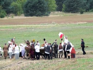 Spektakularna inscenizacja w ramach projektu „Łódzkie Pamięta – Wojewódzka Inscenizacja Bitwy nad Wartą Wrzesień 1939”