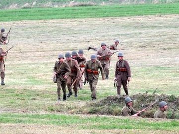 Spektakularna inscenizacja w ramach projektu „Łódzkie Pamięta – Wojewódzka Inscenizacja Bitwy nad Wartą Wrzesień 1939”