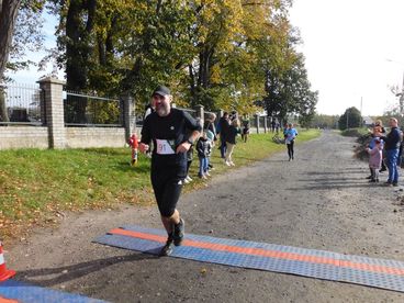 Biegacze i kijkarze rywalizowali w crossie