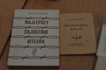 Historię stanu wojennego w Polsce badali uczniowie wieluńskiego „katolika” w ramach projektu Fundacji Słowem Pisane