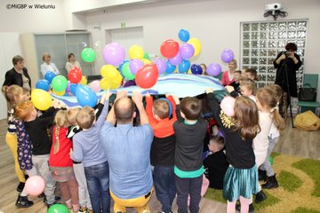 Spotkanie z Panem Poetą w wieluńskiej bibliotece