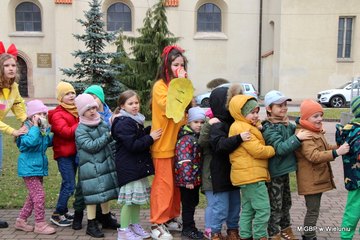 Dziś Światowy Dzień Poezji. Happening w wieluńskiej bibliotece