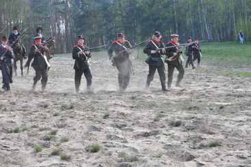 Inscenizacja bitwy pod Kluskami – rekonstruktorzy z całej Polski dali świetne widowisko historyczne