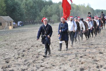 Inscenizacja bitwy pod Kluskami – rekonstruktorzy z całej Polski dali świetne widowisko historyczne