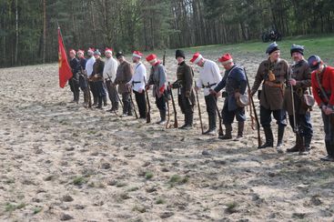 Inscenizacja bitwy pod Kluskami – rekonstruktorzy z całej Polski dali świetne widowisko historyczne