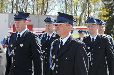 Nowy średni wóz bojowy w OSP w Ożarowie – uroczyste przekazanie i poświęcenie odbyło się w niedzielę