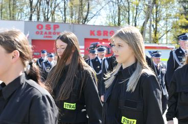 Nowy średni wóz bojowy w OSP w Ożarowie – uroczyste przekazanie i poświęcenie odbyło się w niedzielę