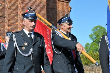 Nowy średni wóz bojowy w OSP w Ożarowie – uroczyste przekazanie i poświęcenie odbyło się w niedzielę