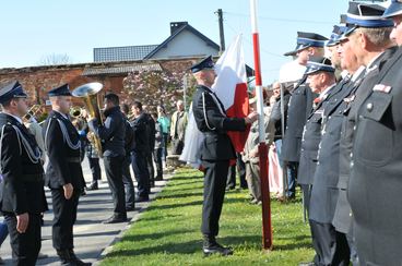 Nowy średni wóz bojowy w OSP w Ożarowie – uroczyste przekazanie i poświęcenie odbyło się w niedzielę