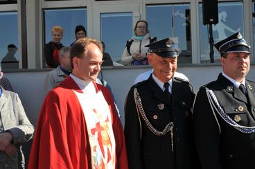 Nowy średni wóz bojowy w OSP w Ożarowie – uroczyste przekazanie i poświęcenie odbyło się w niedzielę