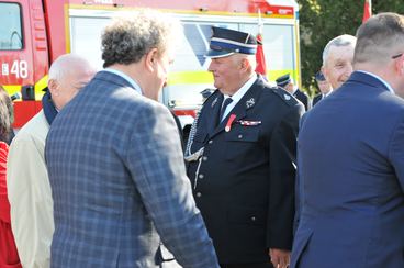 Nowy średni wóz bojowy w OSP w Ożarowie – uroczyste przekazanie i poświęcenie odbyło się w niedzielę