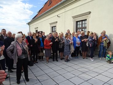 Wieluń: wystawa „Porcelana – Jej Wysokość Królowa Stołu” otwarta