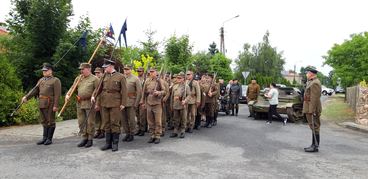 Mieszkańcy Wierzchlasa uczcili 85. rocznicę pobytu w tej miejscowości I Batalionu Pancernego