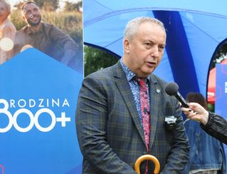 W Działoszynie odbył się piknik promujący świadczenie 800 plus