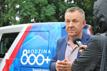 W Działoszynie odbył się piknik promujący świadczenie 800 plus