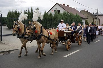 Stare rzeczy mają duszę. Giełda staroci w Strojcu