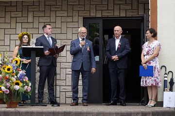 Stare rzeczy mają duszę. Giełda staroci w Strojcu