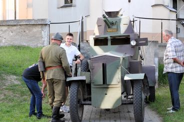 85. lat temu pancerniacy z Bydgoszczy stacjonowali w Rudzie, teraz przypomniało o tym Stowarzyszenie Historyczne Bataliony Obrony Narodowej