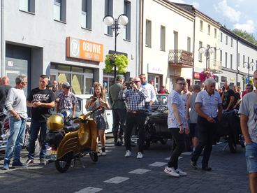 Zlot Pojazdów Zabytkowych po raz pierwszy w Wieluniu